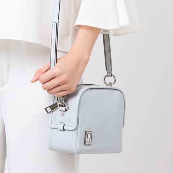 Marc Jacobs Handbags - Marc Jacobs Mini Squeeze Crossbody